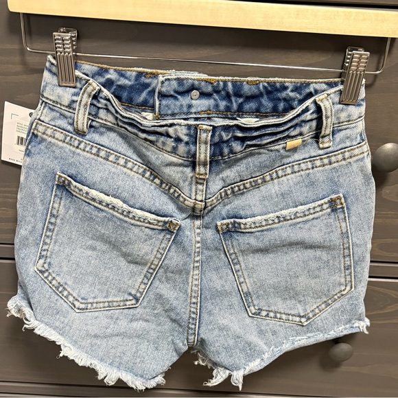 O'Neill Agusta Shorts - Picture 3 of 8